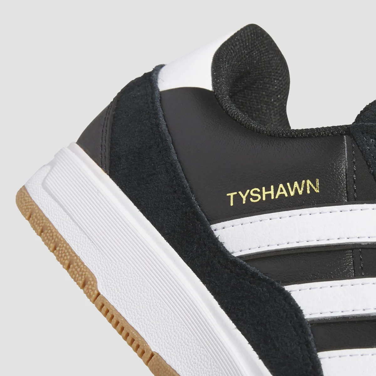 adidas Tyshawn II Shoes - Core Black/Ftwr White/Gum4