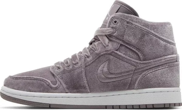 Air Jordan Wmns Air Jordan 1 Mid, purple