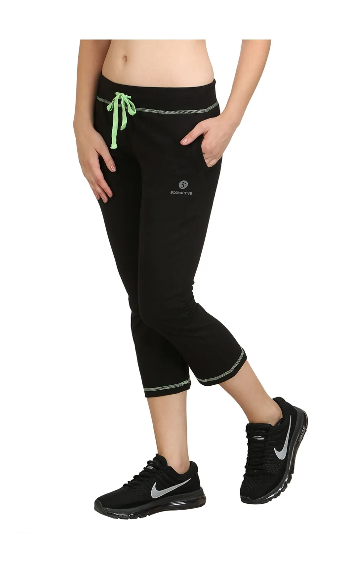 Bodyactive Women Black Capris-LC3-BLK