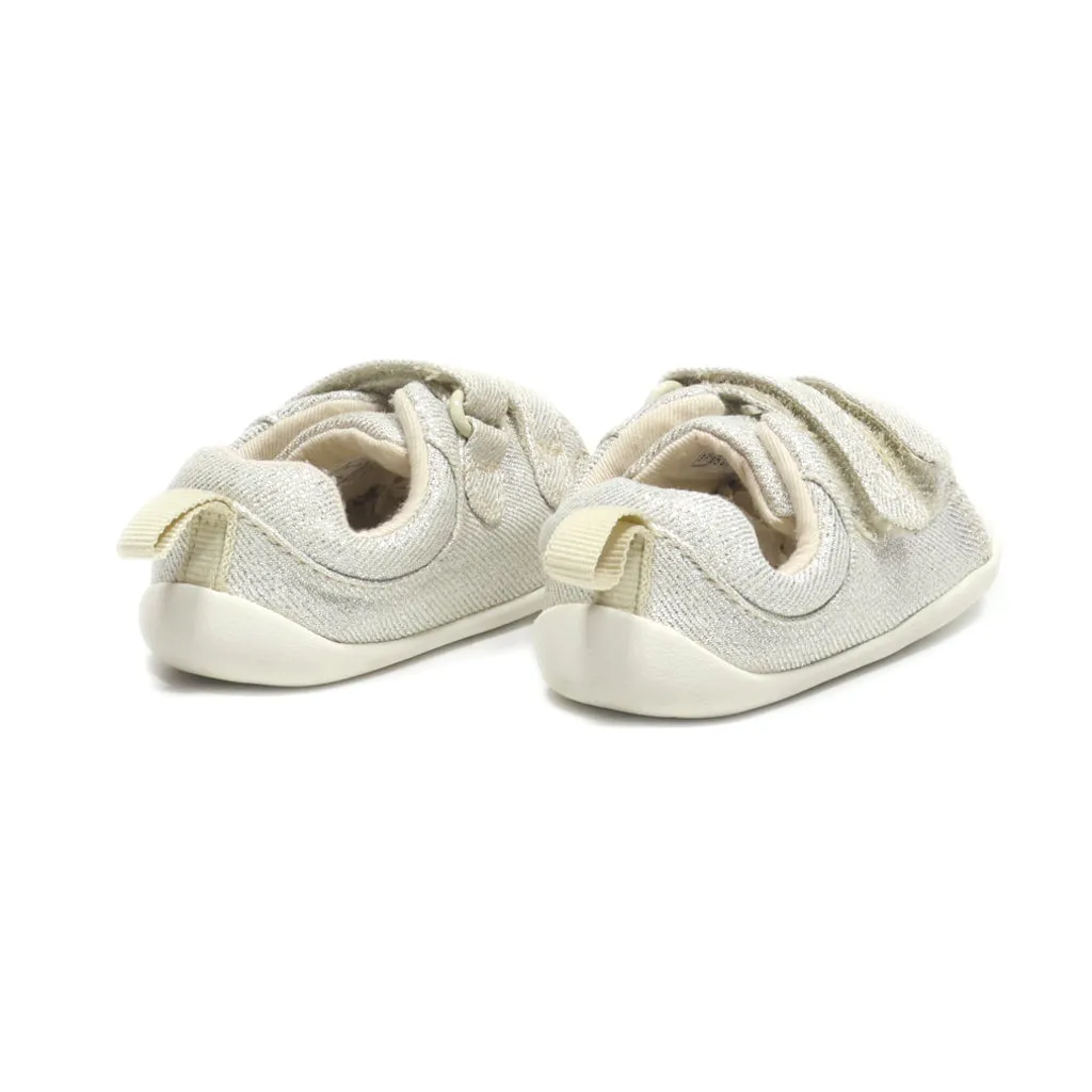 Clarks Crawlers Leather White Colour For Kids