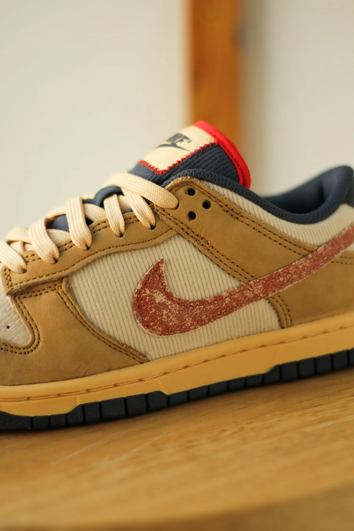 DUNK LOW RETRO SE "BURNT SUNRISE"