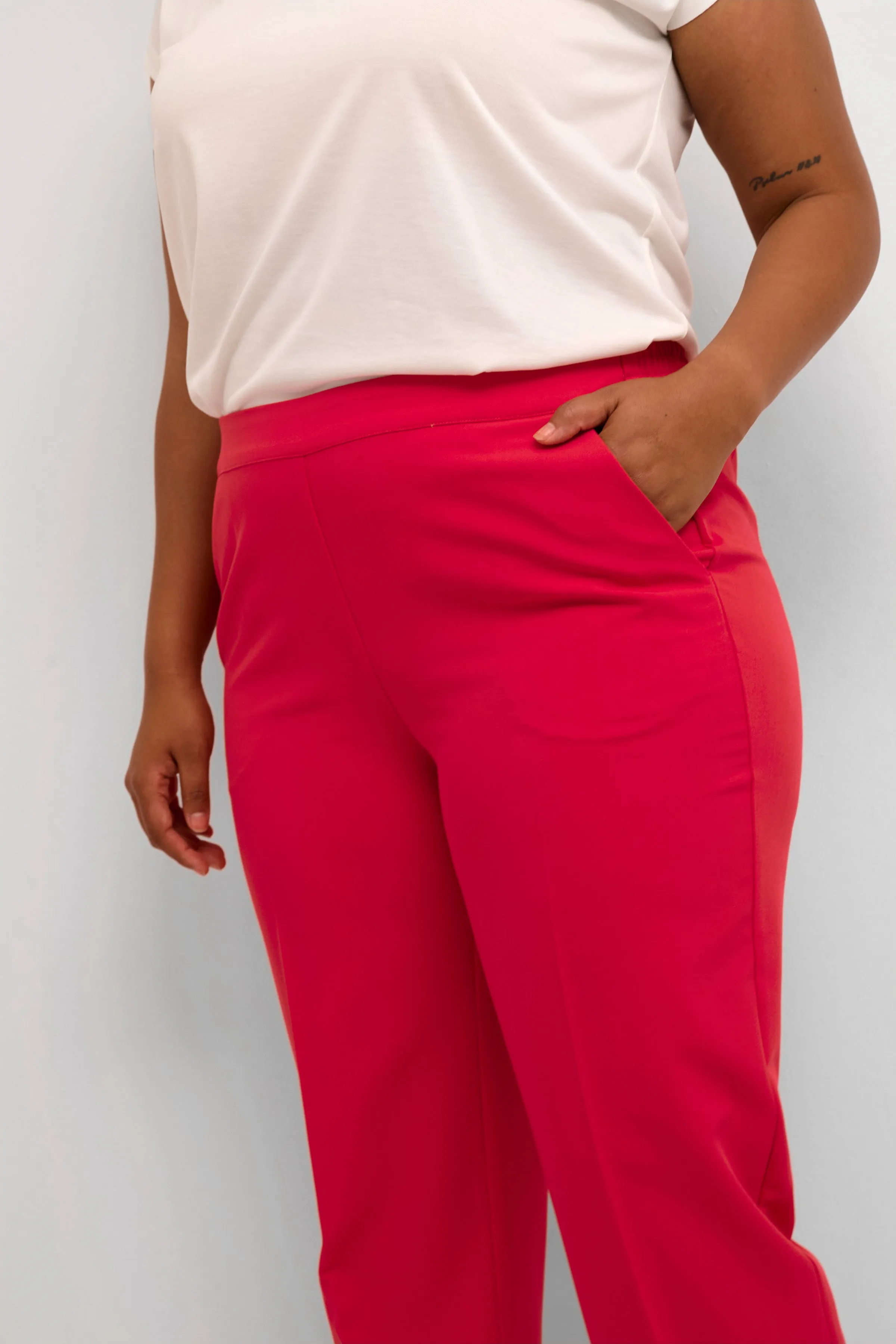 Kaffe Curve Sakira Trousers in Pink