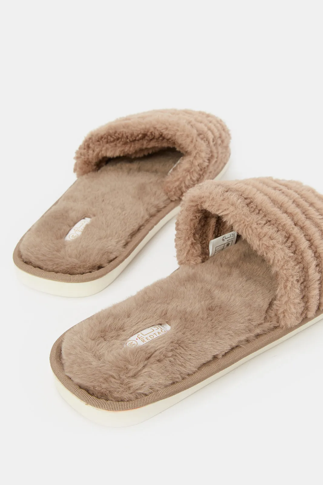 Men Brown Plain Slipper