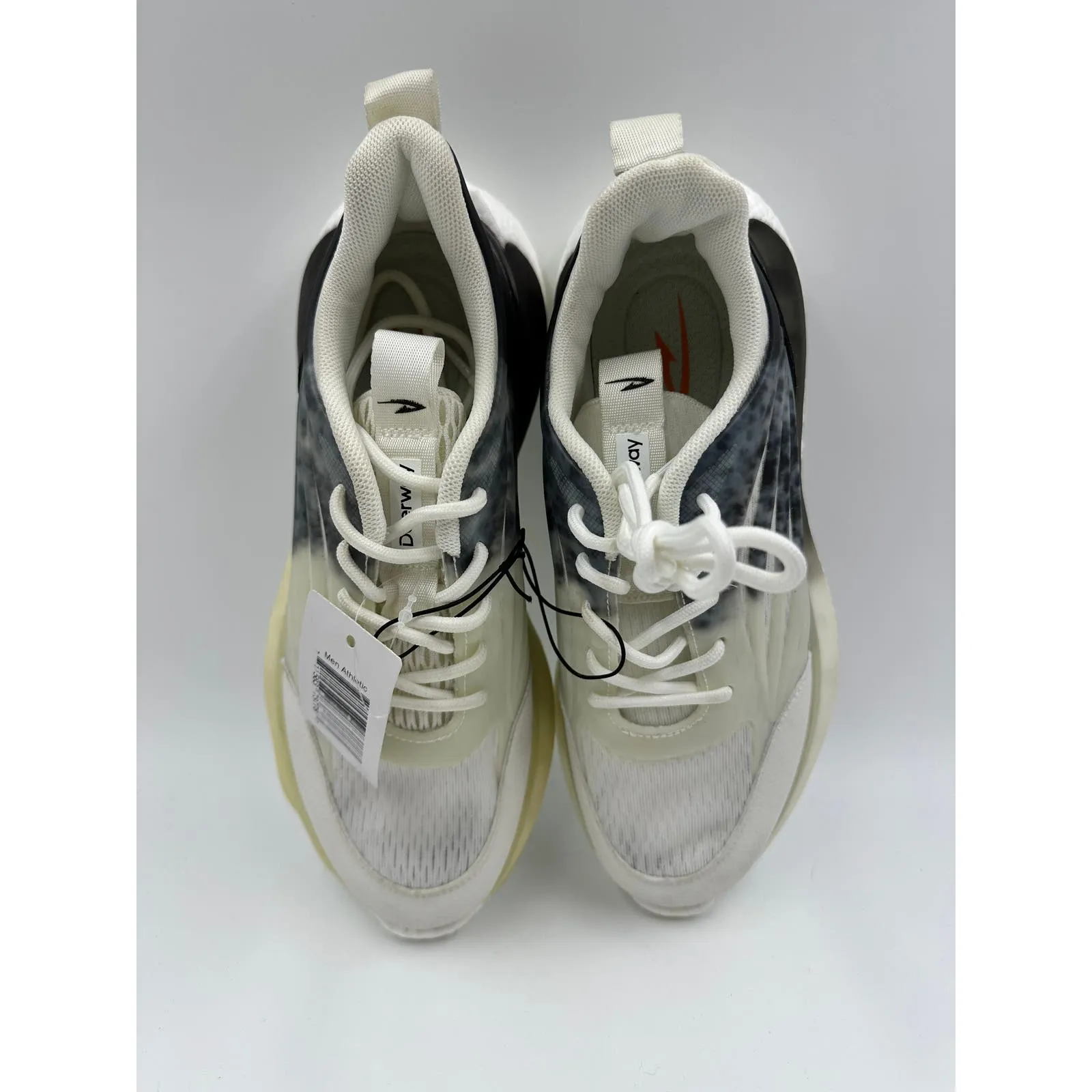 Men's Size 6.5, Reflective Low Top White to Black Ombre Running Sneakers