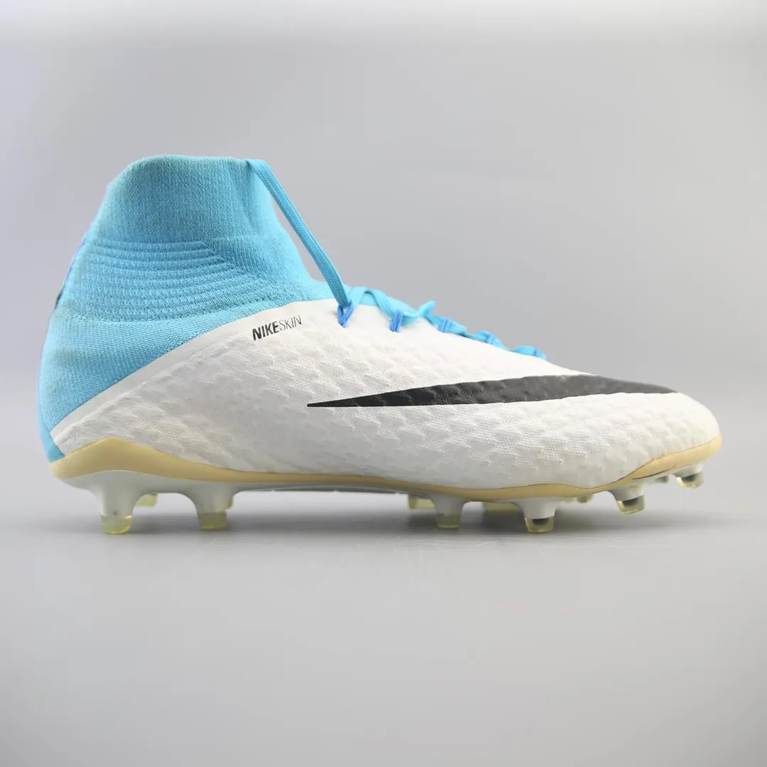 NIKE  HYPERVENOM PHATAL III