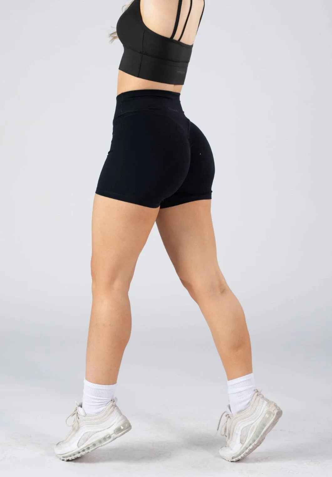 RecStretch Levitate Sculptseam™ Plus Short Black