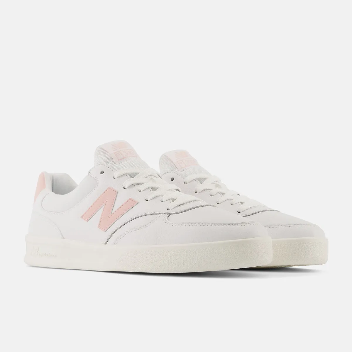 Scarpe Donna NEW BALANCE Sneakers 300 Court in Pelle e Mesh colore White e Pink