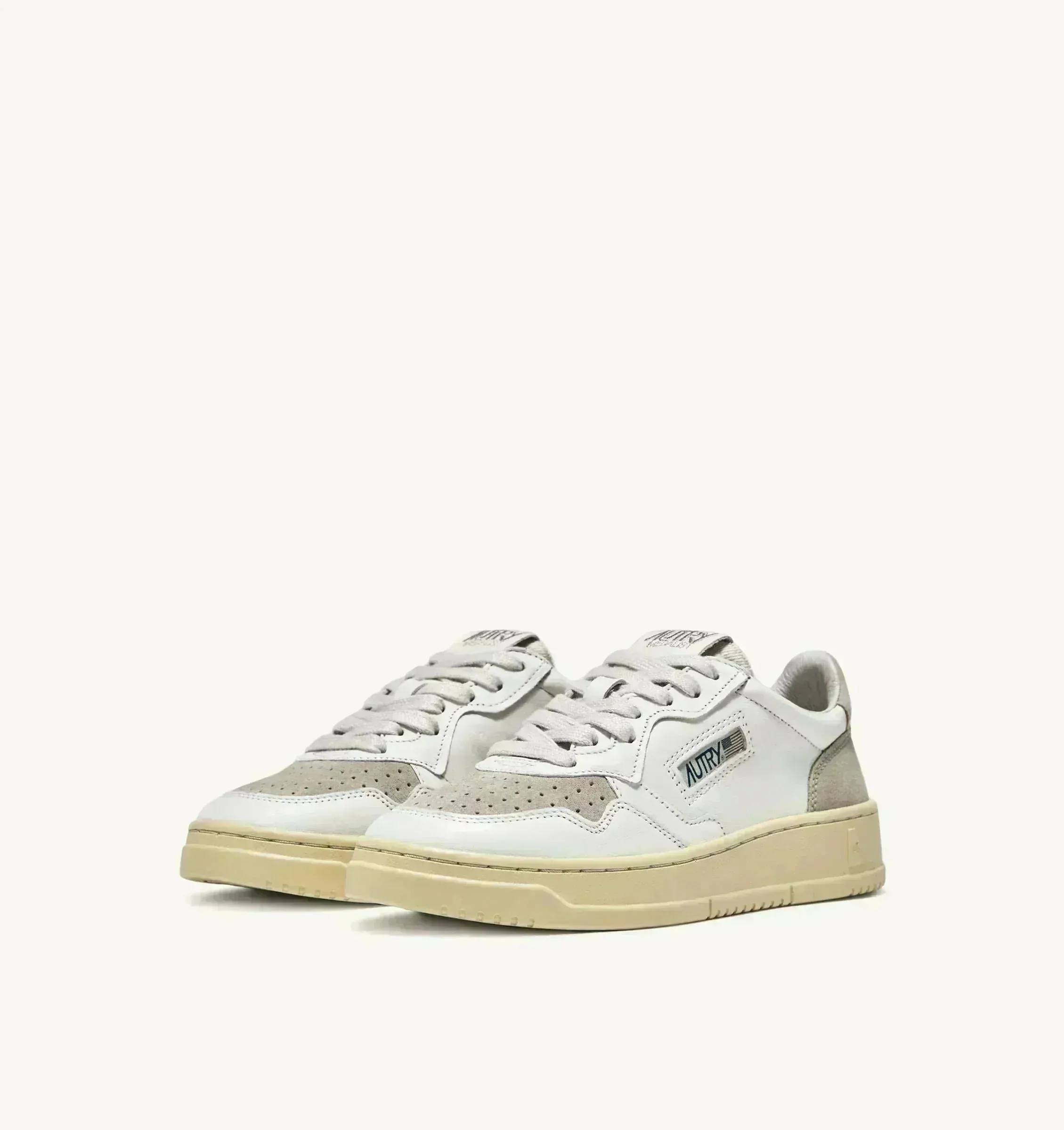 W Medalist Low Sneakers in Suede and Leather